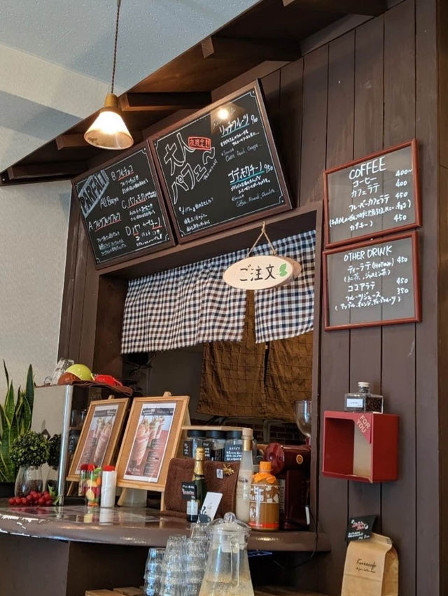 【福岡カフェ】梅雨の日限定パフェが楽しめる