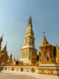 ไหว้พระธาตุวันพุธกลางคืน พระธาตุมิ่งเมืองมรุกขนคร
