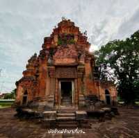 ปราสาทศีขรภูมิ งามสง่า เสน่ห์ศิลปะขอมโบราณ