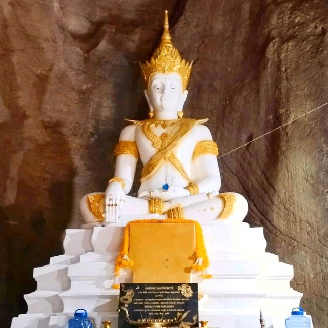 วัดเขาขุนพนมวัดเก่าแก่ 🙏🙇‍♀🎁