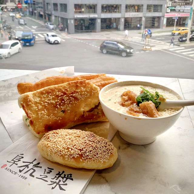 外國朋友來台北必吃03「阜杭豆漿」