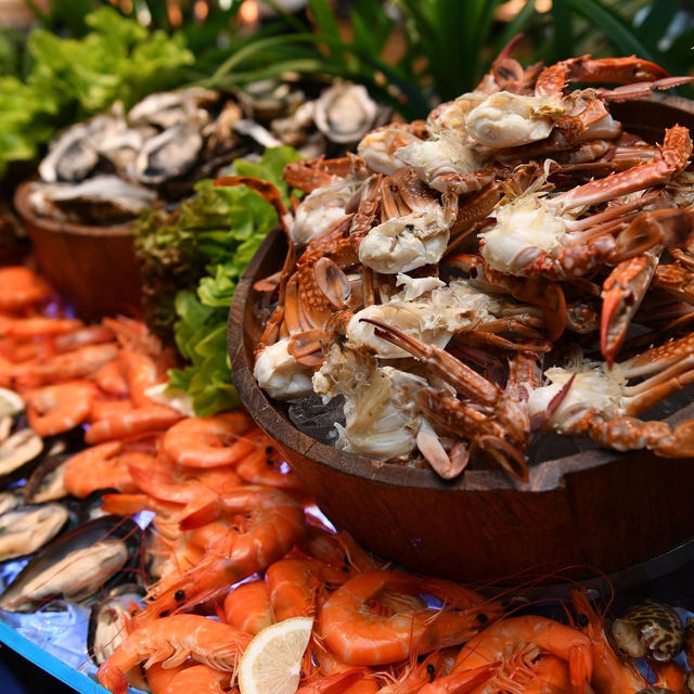 Seafood Dinner Buffet, Mercure Bangkok Siam