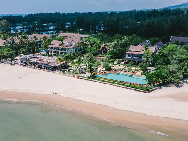 Apsara Beachfront Resort and Villa