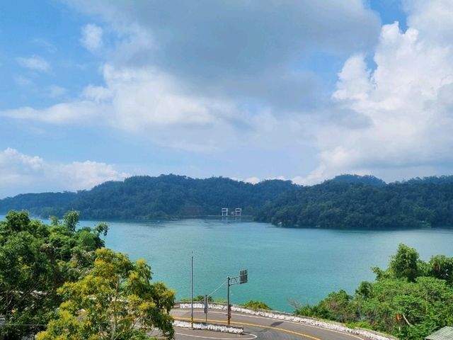 Sunmoon lake ทะเลสาบสุริยันจันทรา 
