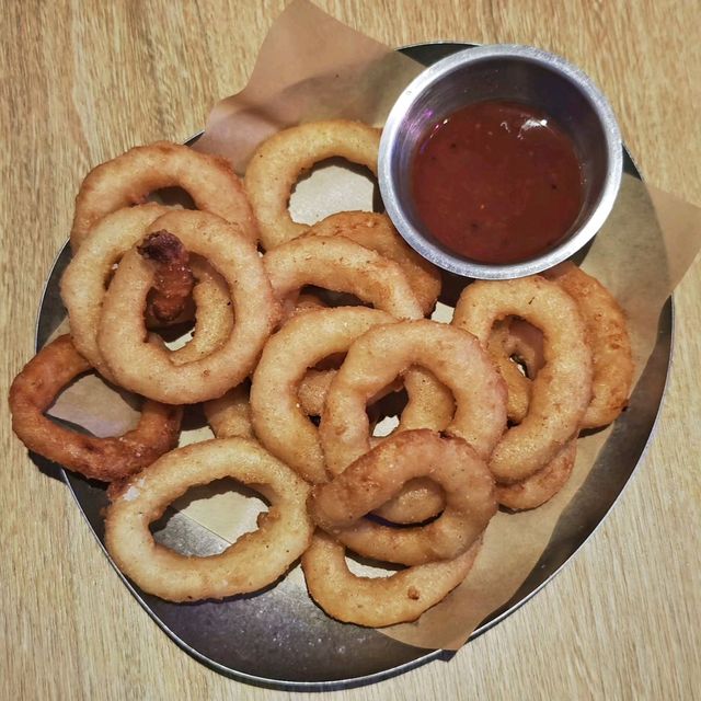 食過😋返尋味嘅🎛️音樂主題🍹酒吧餐廳