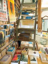 【ギリシャ】サントリーニ島にあるおしゃれな本屋さん