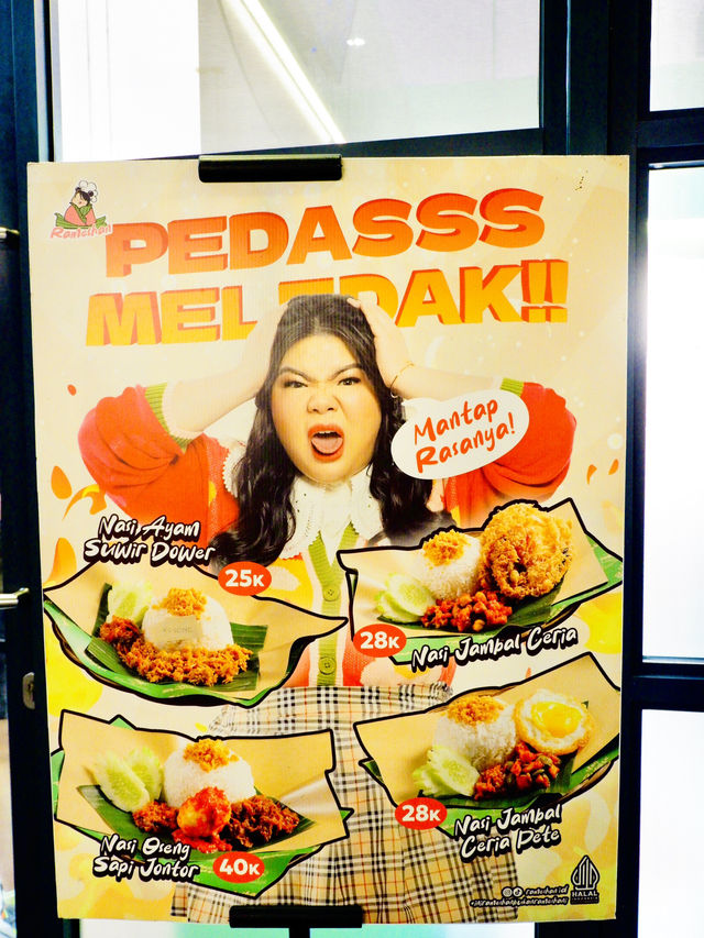 Trying Spicy Food In Indonesia 🙈🇮🇩✨