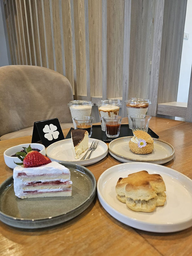 🍰🌻GLIG CAFE