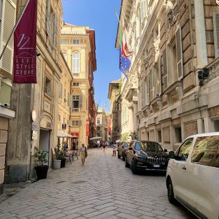 Via Garibaldi (Strada Nuova)