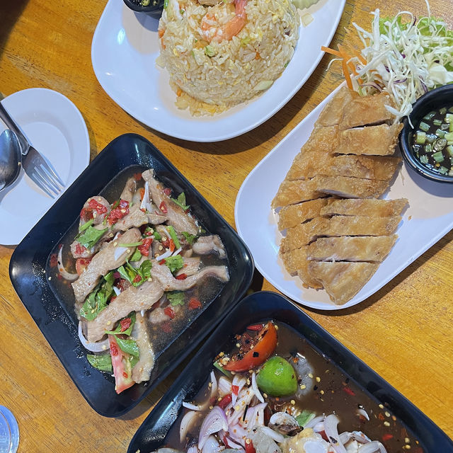 ร้านผัวละยำ 📍แพรกษา