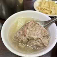 台北最新銅板價必比登推薦「華西街美食」