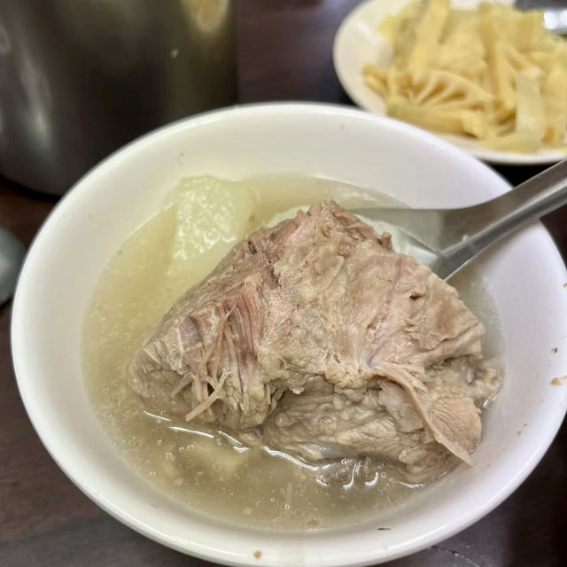 台北最新銅板價必比登推薦「華西街美食」