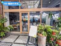 台南-白天是美式早午餐，晚上是深夜甜點店：鹿耳晚晚