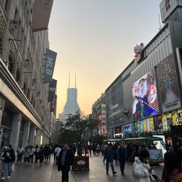 Discovering Shanghai a 2 days Itinerary: A Journey Through Iconic Landmarks