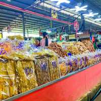ตลาดประมงพื้นบ้านอ่างศิลา