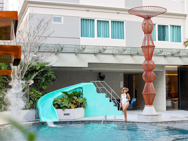 Novotel Living Bangkok Sukhumvit Legacy