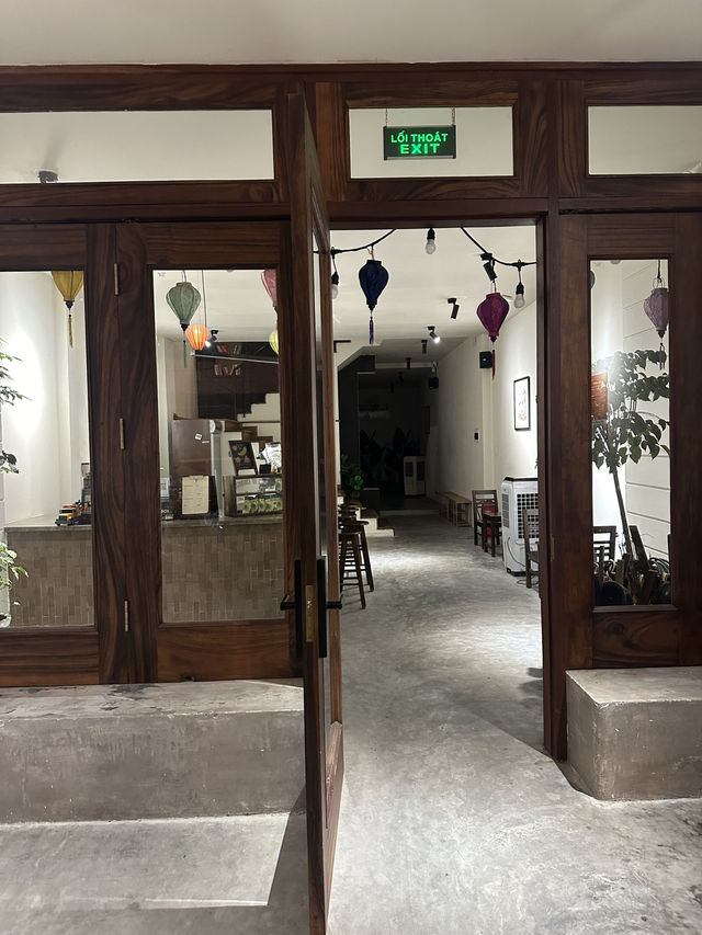 🥂Van Cocktail Bar บาร์เน้นบรรยากาศ เพลงสากล