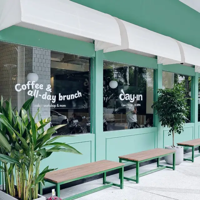 Day In Cafe & Brunch