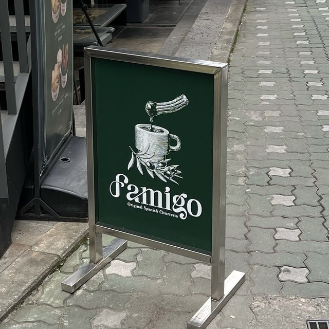  【韓国】チュロス専門店のチュロスとポテチの組み合わせが最高🤎
