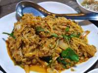 ร้านอาหารพื้นบ้านระยอง ติดทะเลอาหารอร่อย