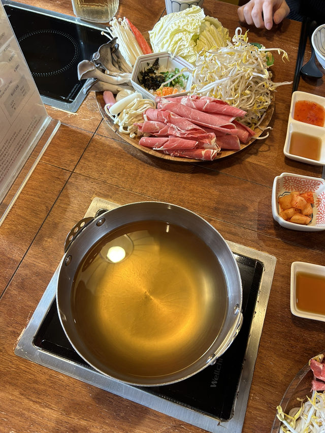 겨울에 가기 좋은 샤브샤브 맛집 “모모식탁”💛