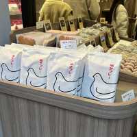 【鎌倉】豊島屋　瀬戸小路　鳩サブレ