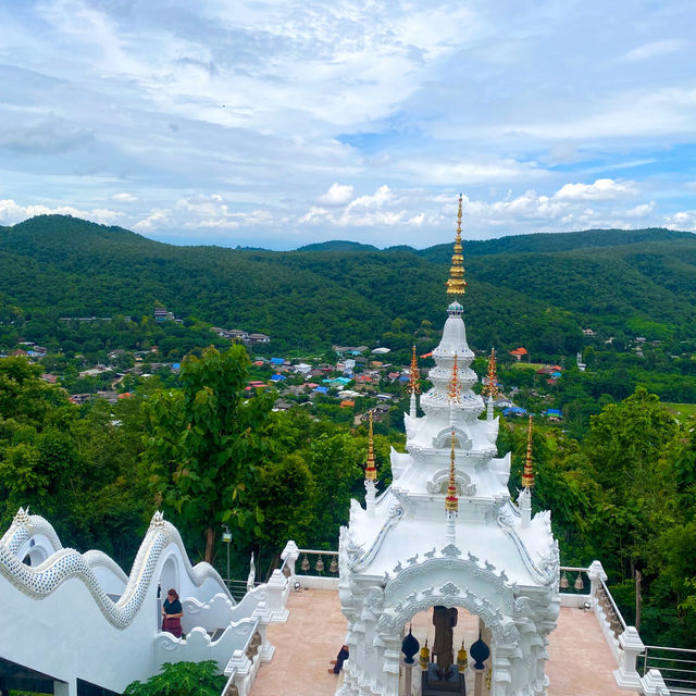 โลหะประสาทที่สวยที่สุดในประเทศไทย