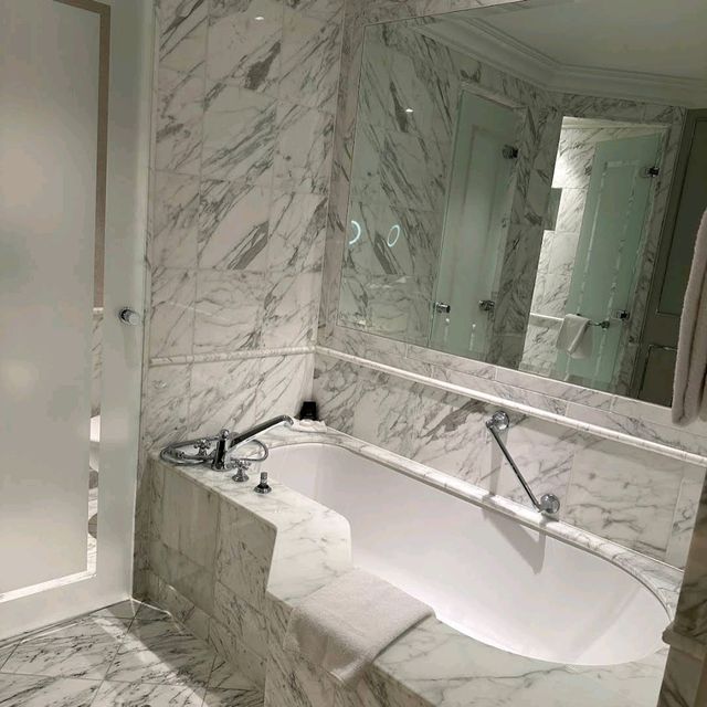The Ritz-Carlton, Berlin