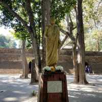 ‘วัดอุโมงค์’ วัดบรรยากาศดี เที่ยวแล้วสบายใจ
