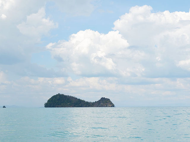 เกาะปลาวาฬ จ.สตูล
