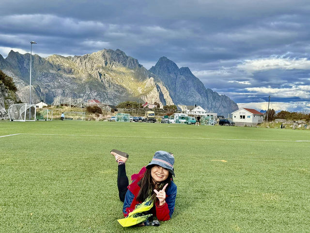 去Henningsvær世界盡頭的足球場⚽️踢足球去