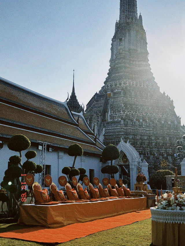บรรยายการยามเย็นวัดอรุณฯ ( Wat Arun )
