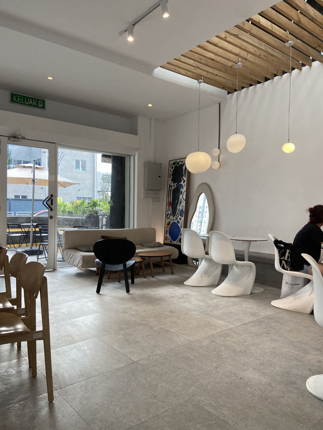 Coffee, Comfort & Charm at Bijou Café