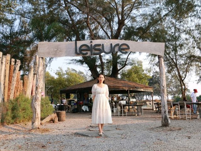 คาเฟ่ริมน้ำ Leisure cafe'n bar 