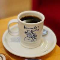 Comfort and Tradition at Komeda’s Coffee