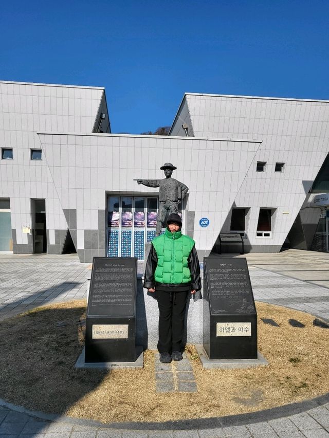하멜등대의 역사를 알수 있는 실내 전시관