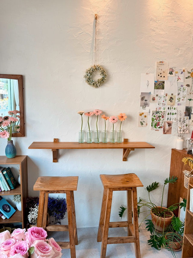 ร้านดอกไม้และคาเฟ่ย่านเมืองชลบุรี