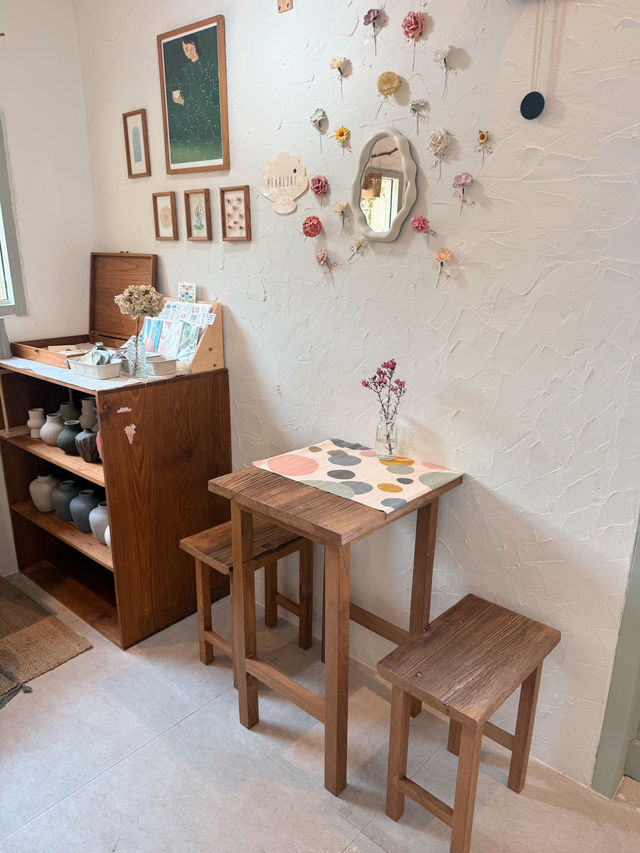 ร้านดอกไม้และคาเฟ่ย่านเมืองชลบุรี