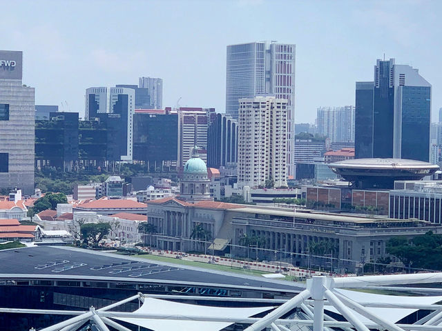 Conrad Centennial Singapore: Luxury in the Heart of Marina Bay