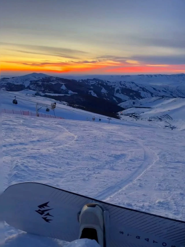 ❄️ Skiing Adventure at Jiangjun Hill Ski Field 🎿🏔️