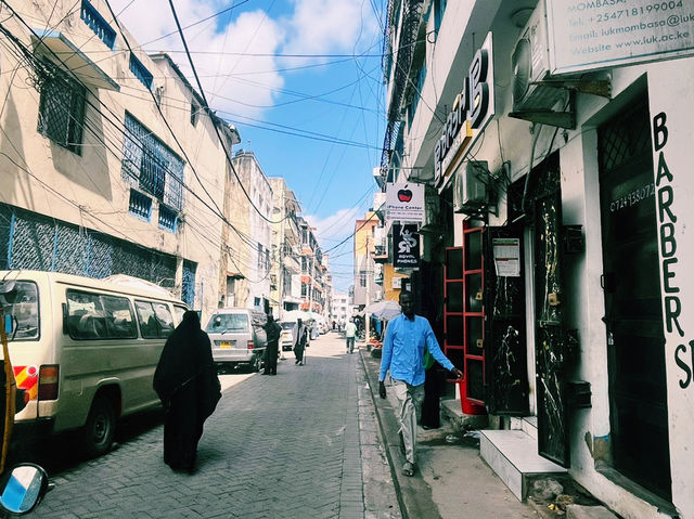 肯尼亞蒙巴薩著名景點：Pembe Mbili，適合拍照打卡觀光旅遊。