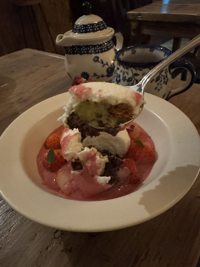 【福岡カフェ】夜の雰囲気も素敵な季節のスイーツが食べられるカフェ✨️