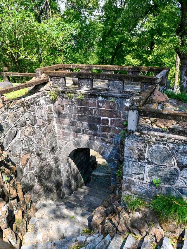 Xin'an Stele Garden: A Treasure Trove of Ancient Inscriptions