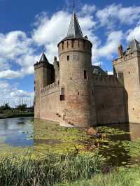 Muiderslot: A Medieval Fortress Straight Out of a Fairytale