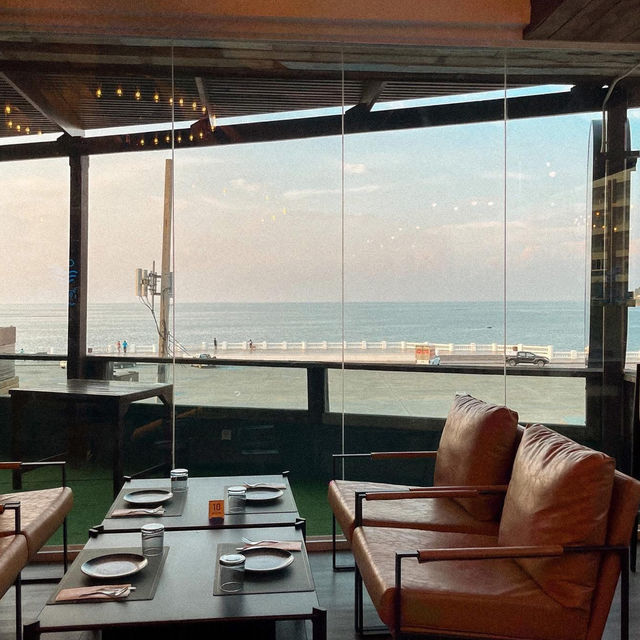 FOMO Brunch & Dining • Bangsaen, Chonburi 