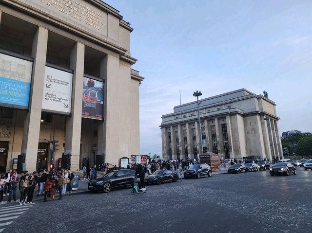 [🇫🇷パリ] 凱旋門とシャンゼリゼ通りでパリの歴史を感じる