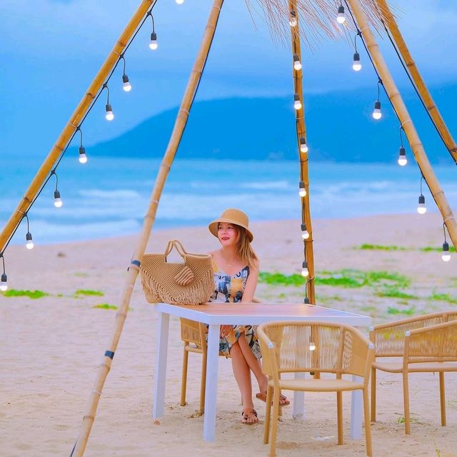 ร้านอาหารและคาเฟ่ ริมทะเลขนอม