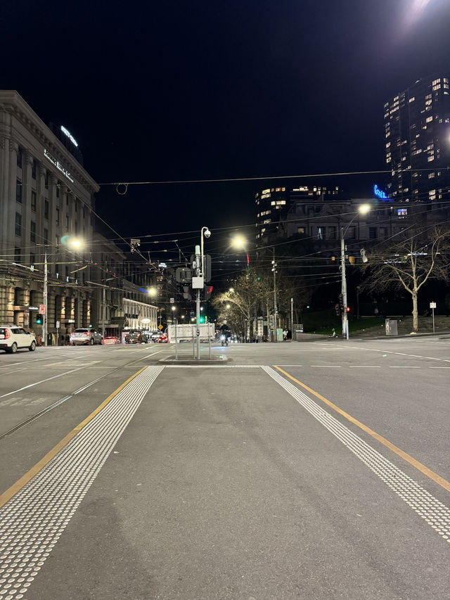 🇦🇺🇦🇺墨爾本交通樞紐指南**  🚞🛬🗺️🌠⛴️