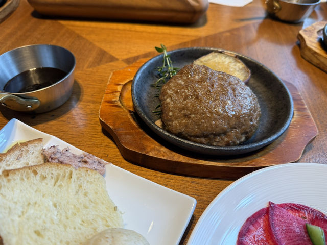 中洲にあるおしゃれグリルダイニング