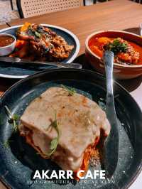 Best of both bites - Western & local 🍛